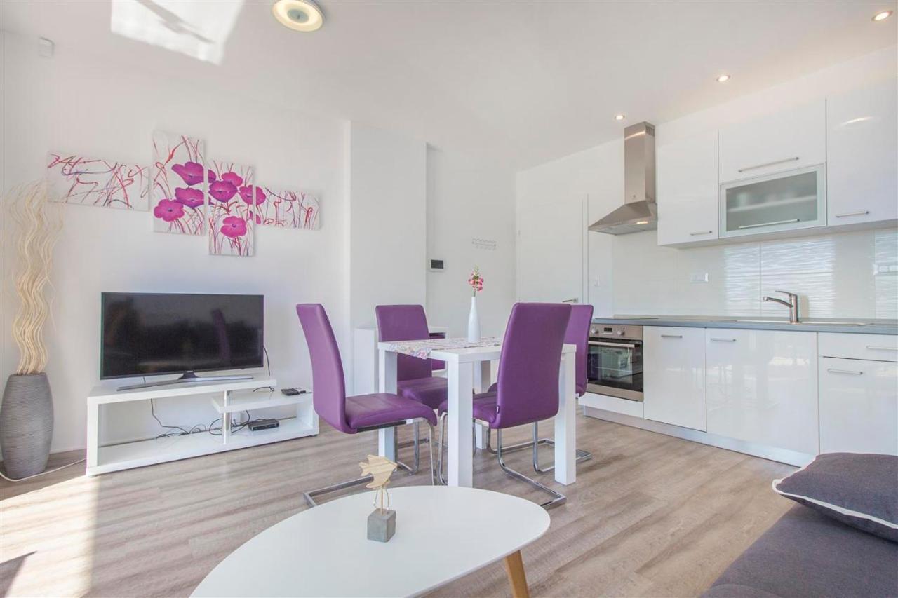 Villa Top Of Murter, One Bedroom Apartment Екстер'єр фото